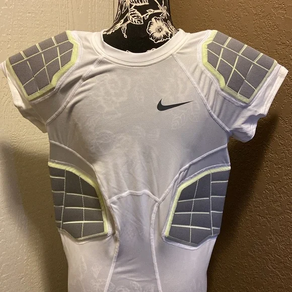 NWT NIKE Pro Combat Hyperstrong Football Base Layer - Picture 6 of 16
